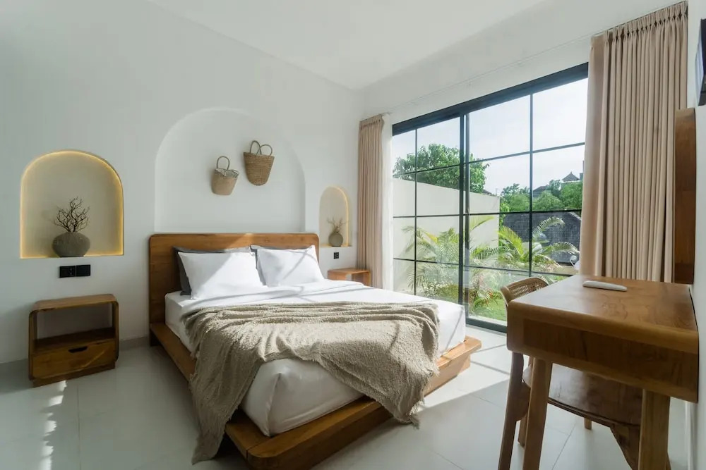 Villa Ventadua by Maheswara