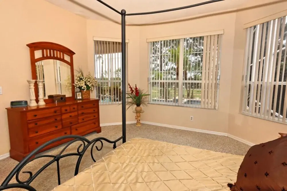 Pool Area Overlooking Conservation Area! 5 Bedroom Villa