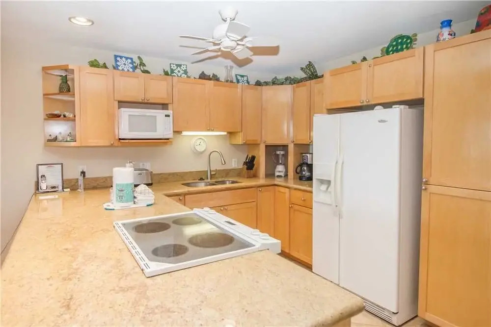Kahana Sunset F6 - Two Bedroom Condo