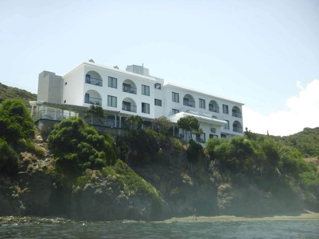 E. J. Pyrgos Bay Hotel