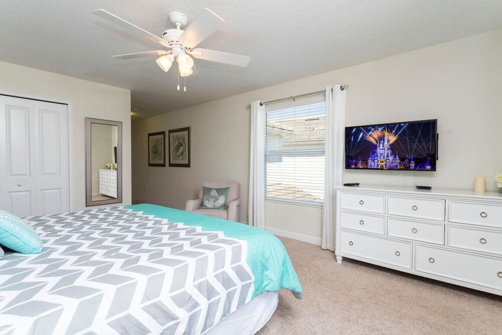 Modern 5BR Oasis Near Disney - Pvt Pool - 4712sl