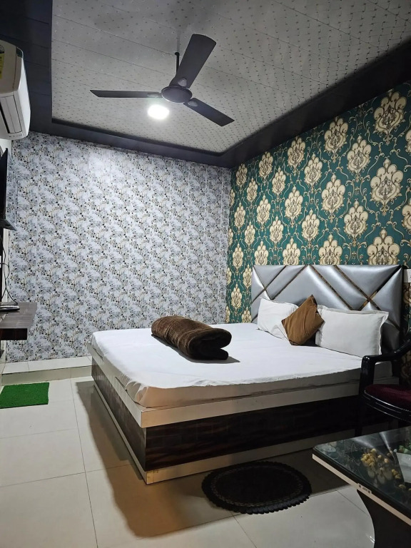 Hotel Shanti Grand Inn