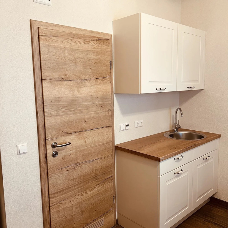 Rose Boardinghouse 24h-7d Self Check-In Automat