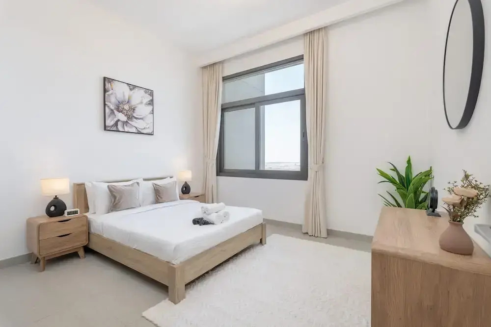Stunning 1 BR With Pool View in Rawda Apartments
