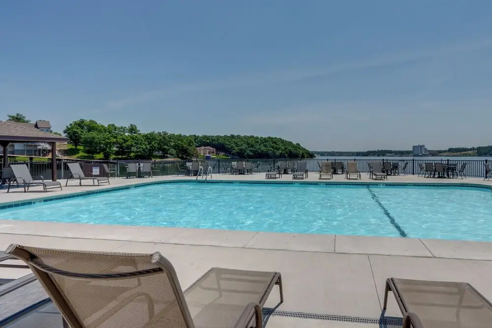 Village of Four Seasons Lake Condo w/ Pool Access