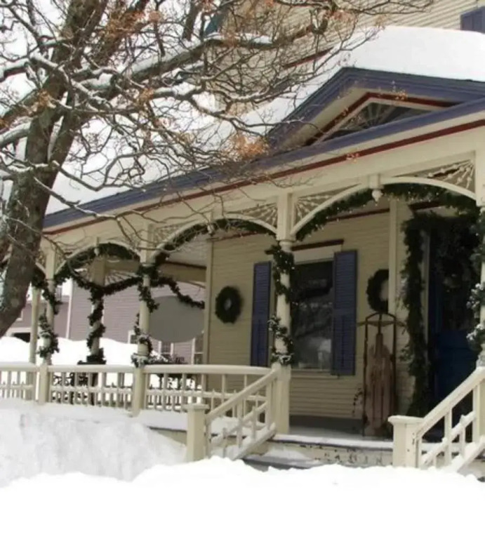 Rose Arbour Bed & Breakfast