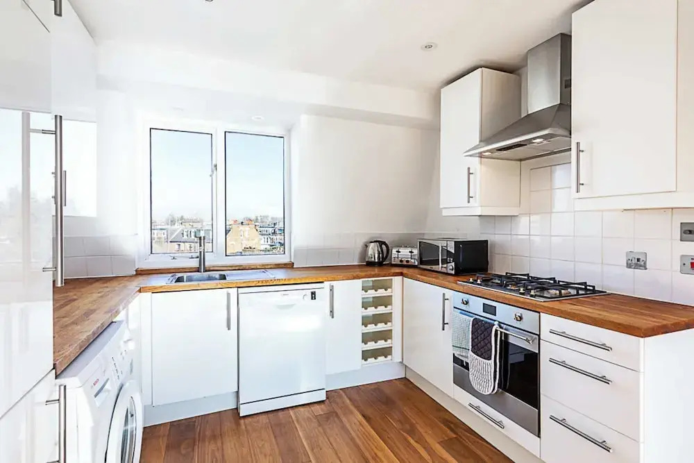 Three Bedroom Kensington Flat