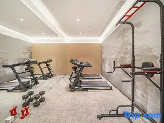 Guiyu Hotel (Guangzhou Olympic Sports Center Yuzhu Metro Station Branch)