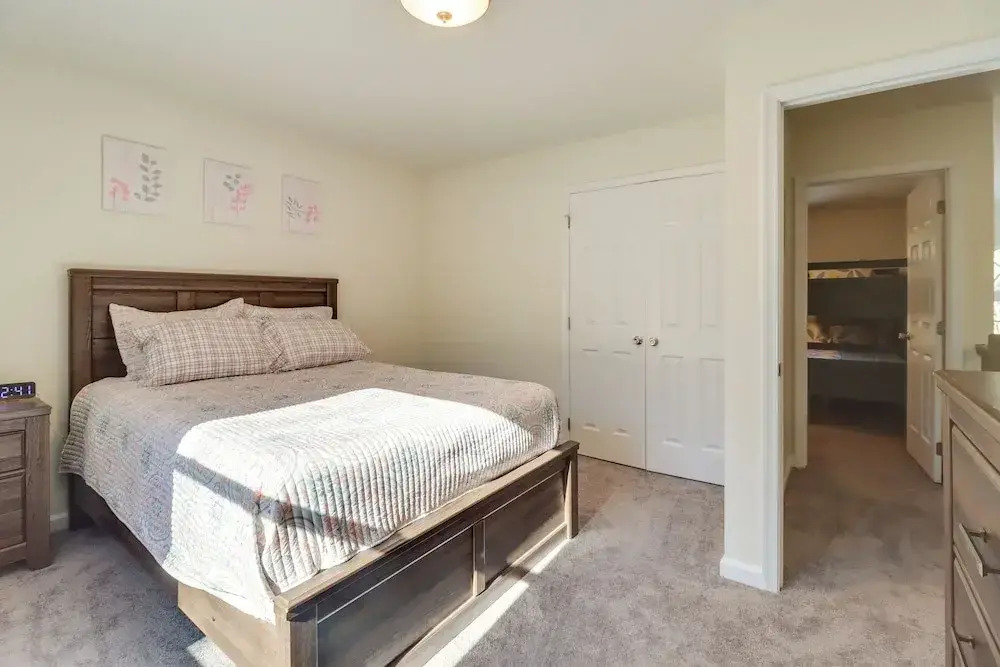 3 Mi to Kalahari: Pocono Summit Home w/ Pool Table