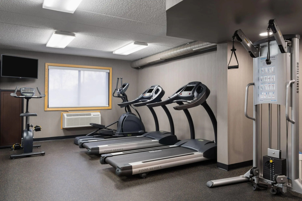 AmericInn by Wyndham Grand Forks