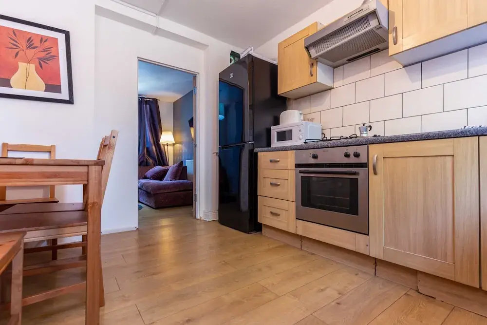 Bazely Street Deluxe Single Room 4