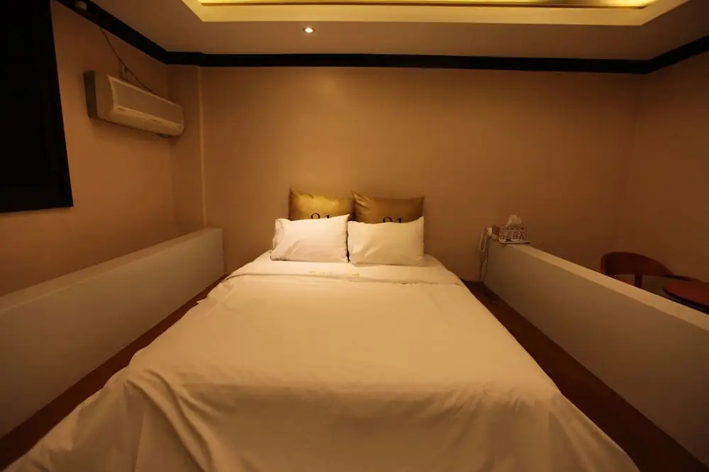 Theme 21 Motel