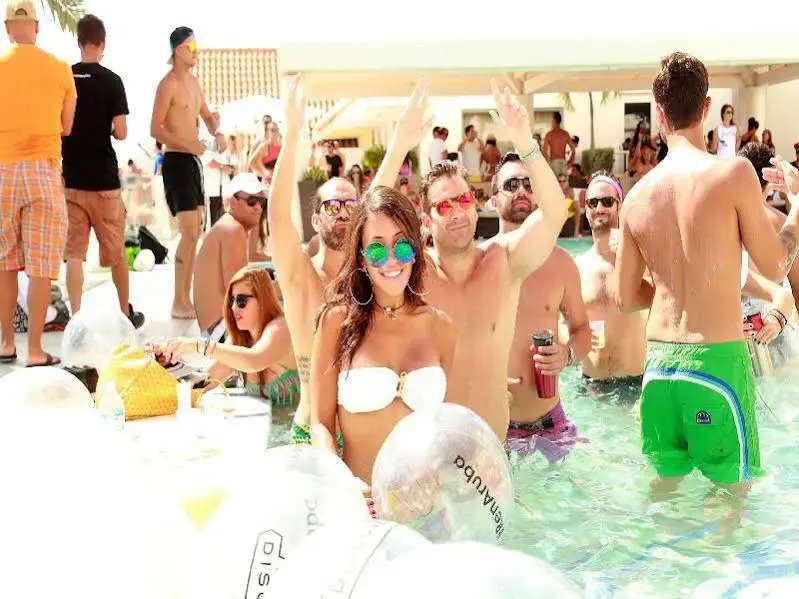 Renaissance Aruba Resort And Casino, A Marriott Luxury & Lifestyle Hotel
