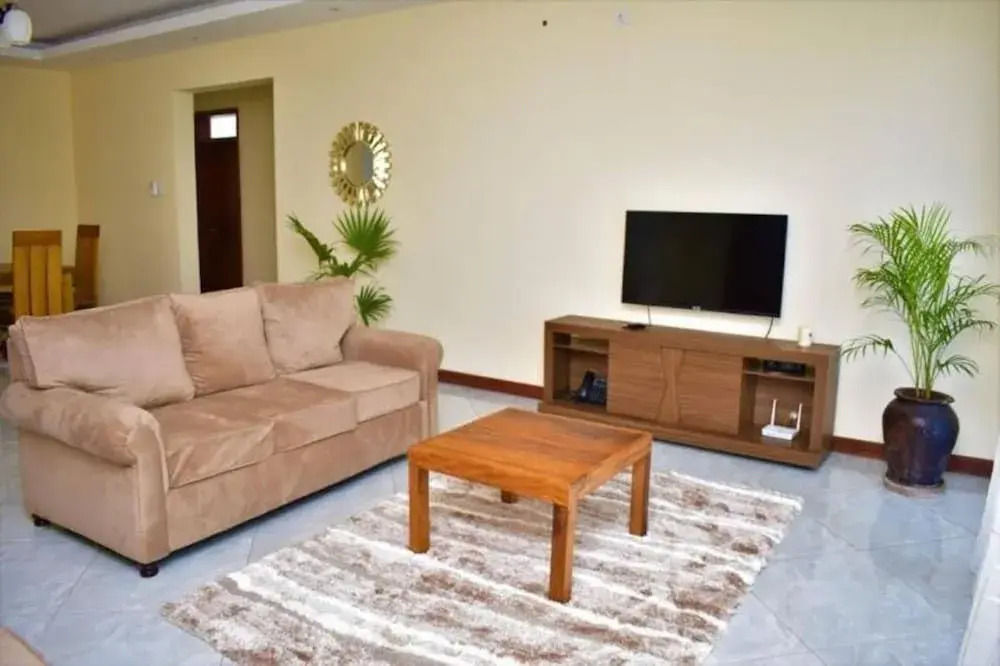 Nyali-Seaview Home-Stay