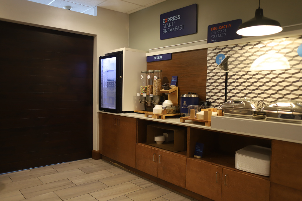 Holiday Inn Express & Suites Charlottesville - Ruckersville by IHG