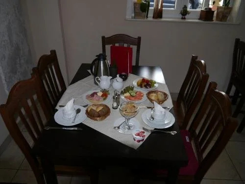Café im Hof- Bed & Breakfast