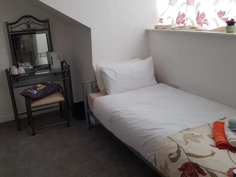 Comfy Apartment in Leeds near Roundhay Park