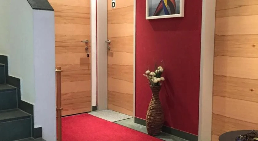 Almandin Apartments