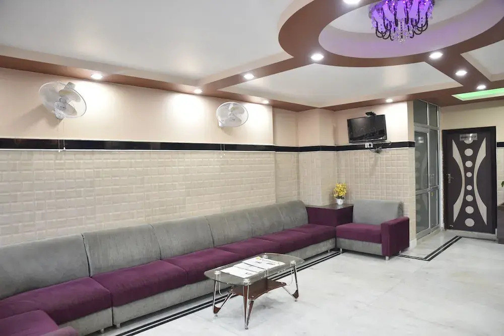 OYO 10155 Vijay International