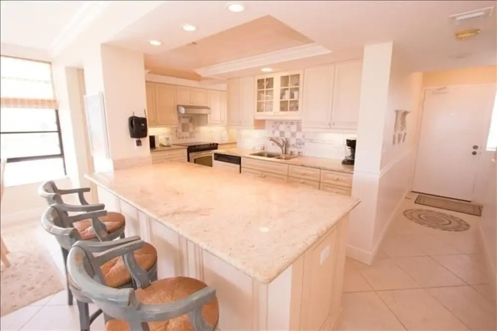 Sst3-703 - South Seas Tower 2 Bedroom Condo by Redawning