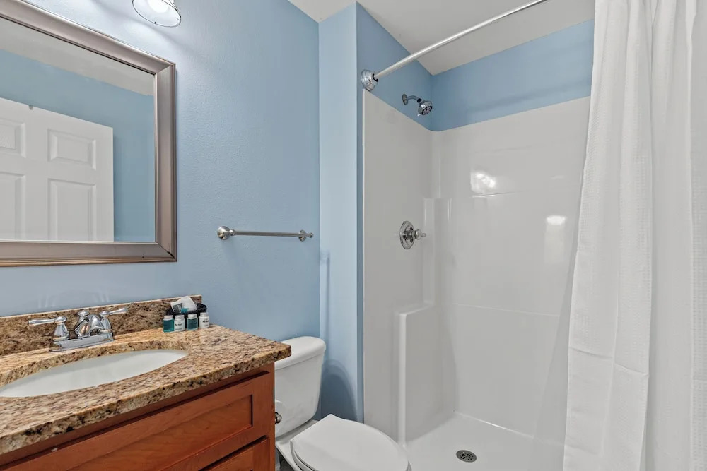 Charming 3bd/2ba Home Close to the Beach! Sleeps 8!