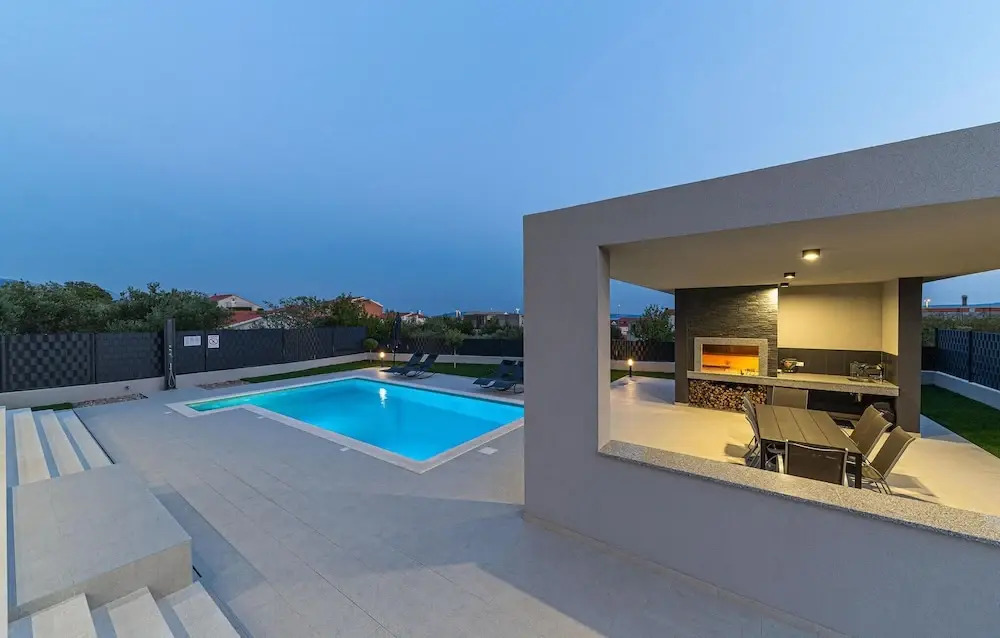Gorgeous Home In Kastel Stari