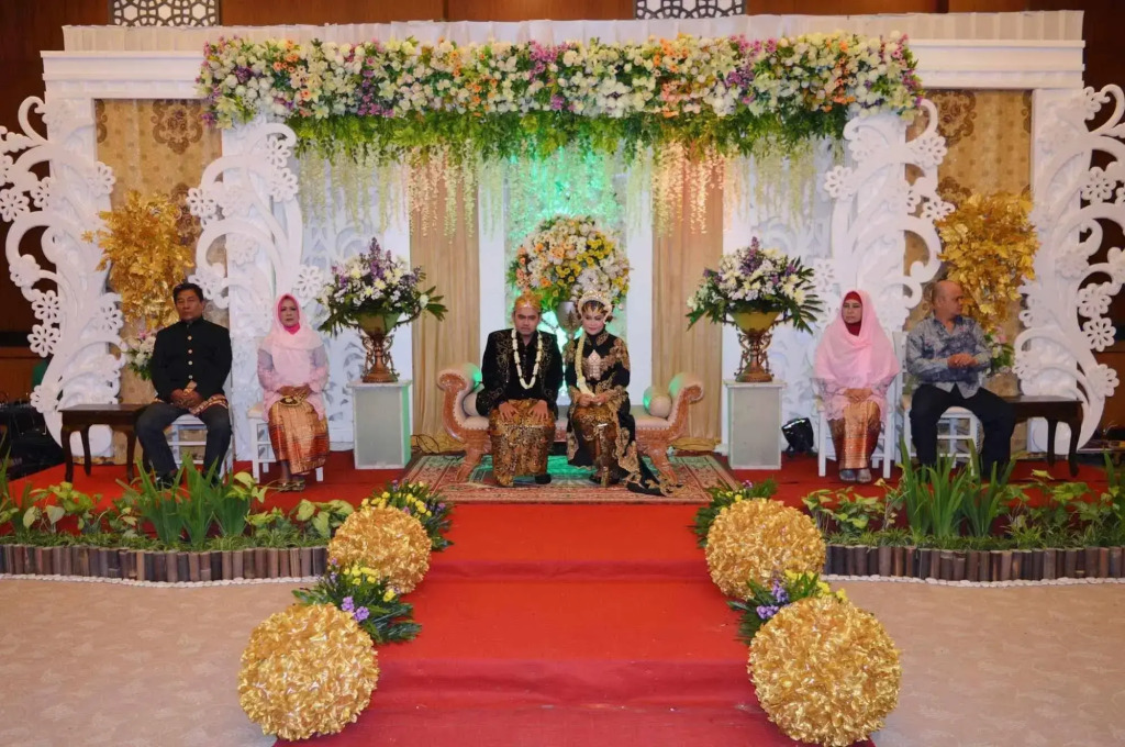 Lorin Syariah Solo Hotel