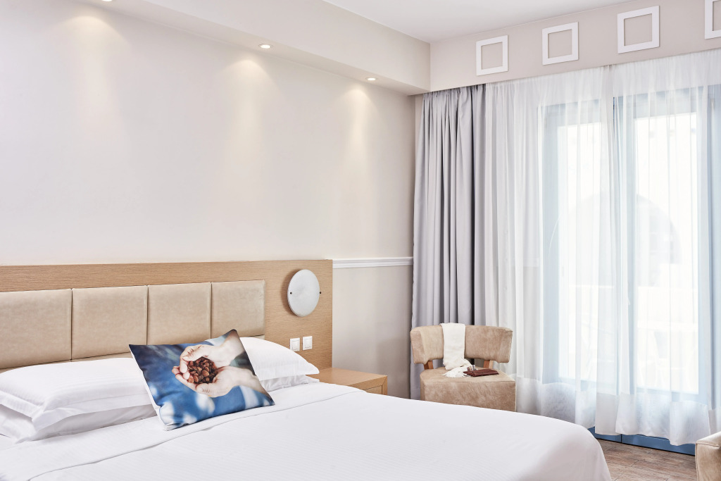 Lagos Mare Hotel