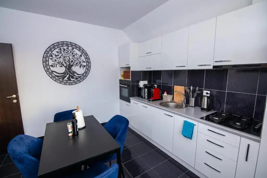 N & G Apartments