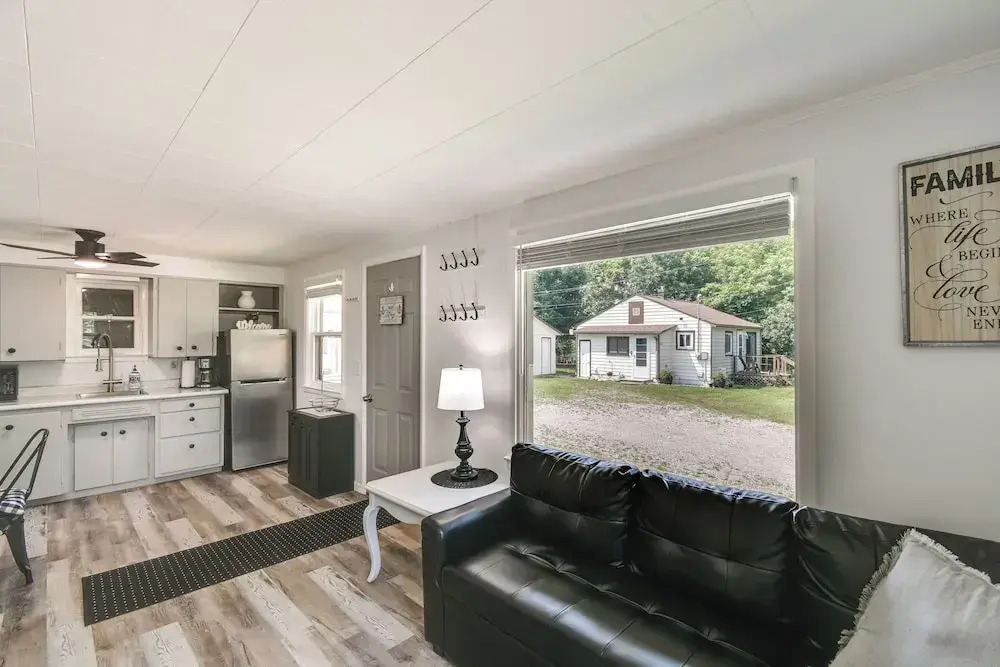 Steps to Water + Boating: Houghton Lake Retreat