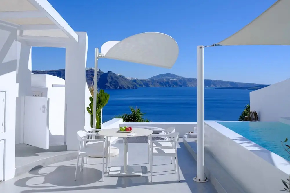 Lathouri Cave Villa