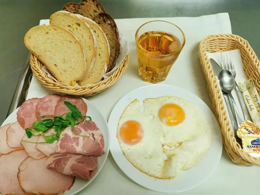 Dworek Złoty Róg Hotel i Restauracja