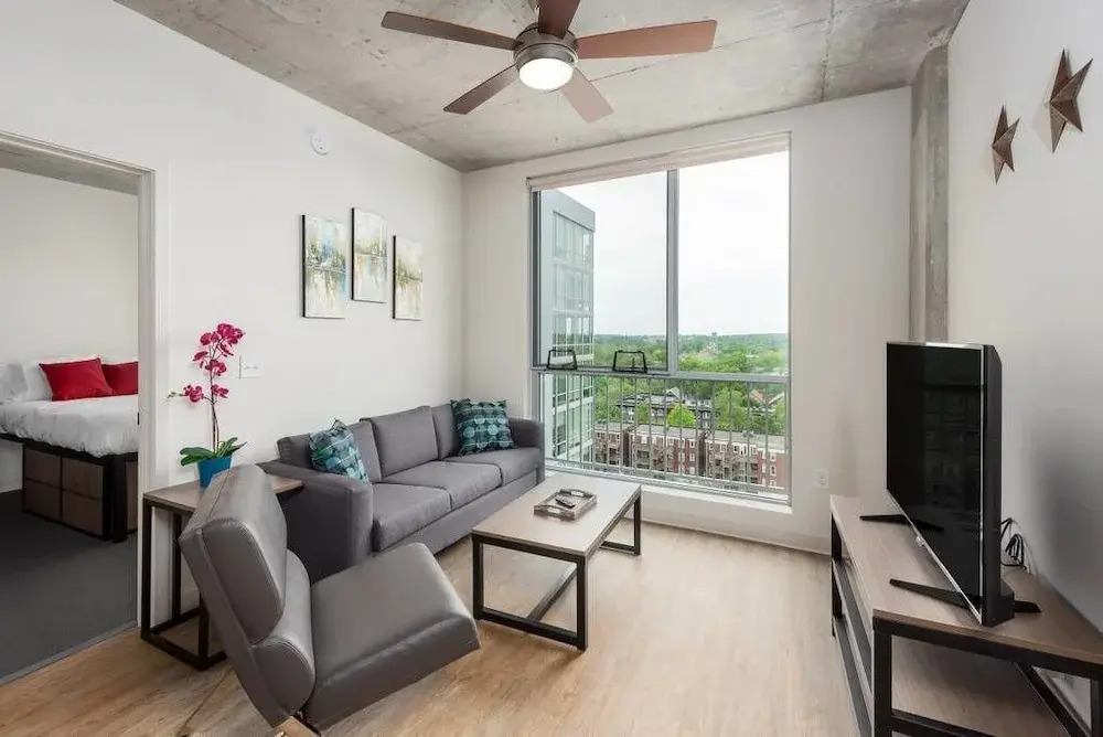 Apartments at 6105 Delmar Blvd