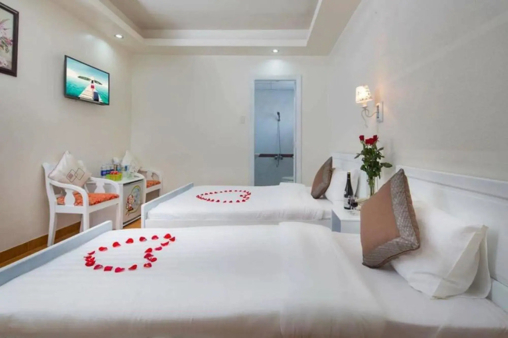 Ken Hotel