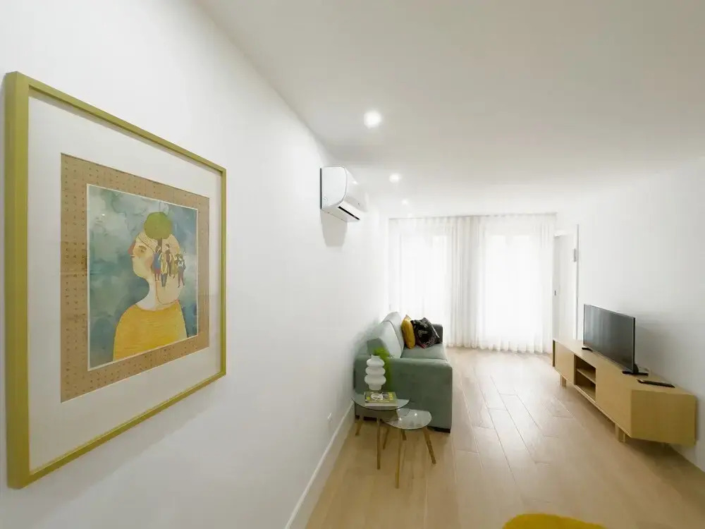 Vibrant Host -Bonfim
