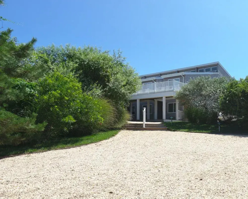 Sea Crest