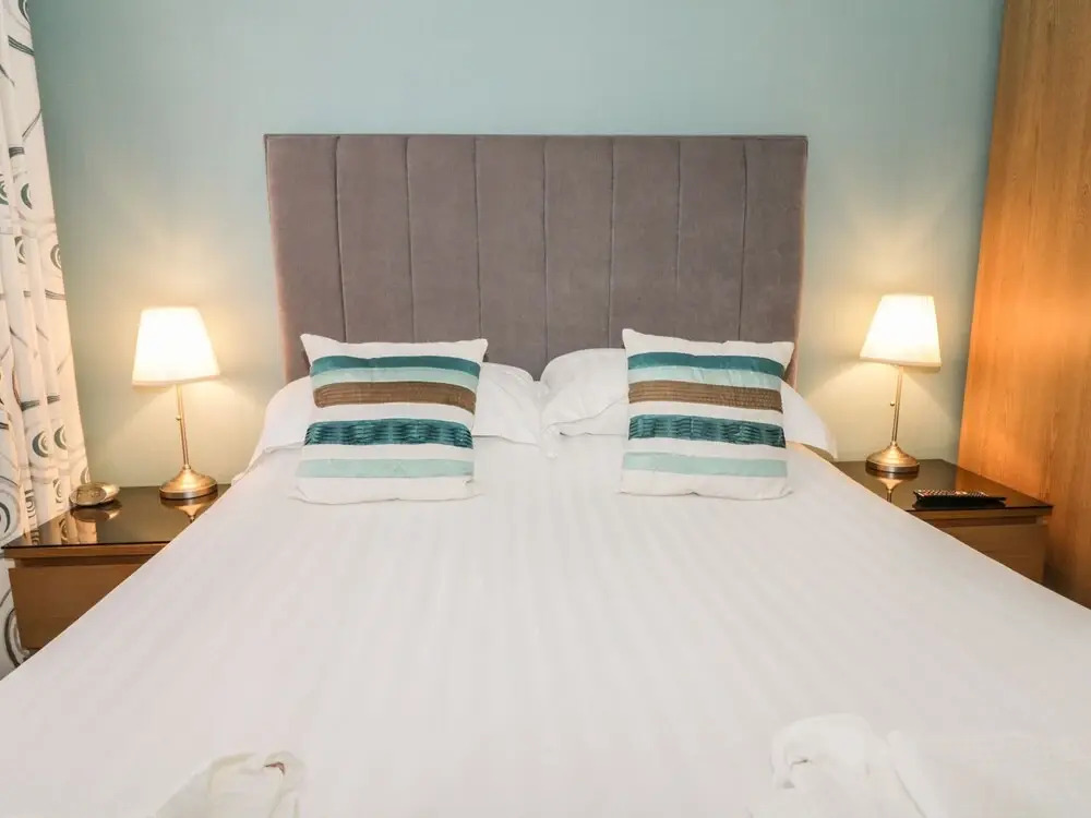 Scarborough Apartments - One Bed