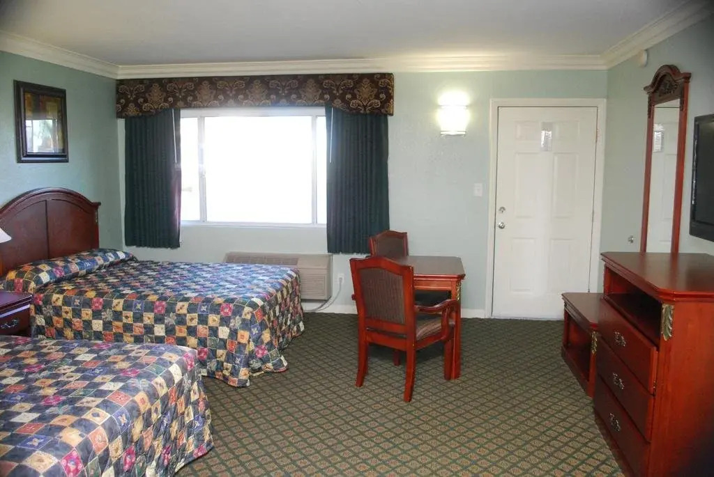 Friendly Hills Inn - Whittier, Los Angeles