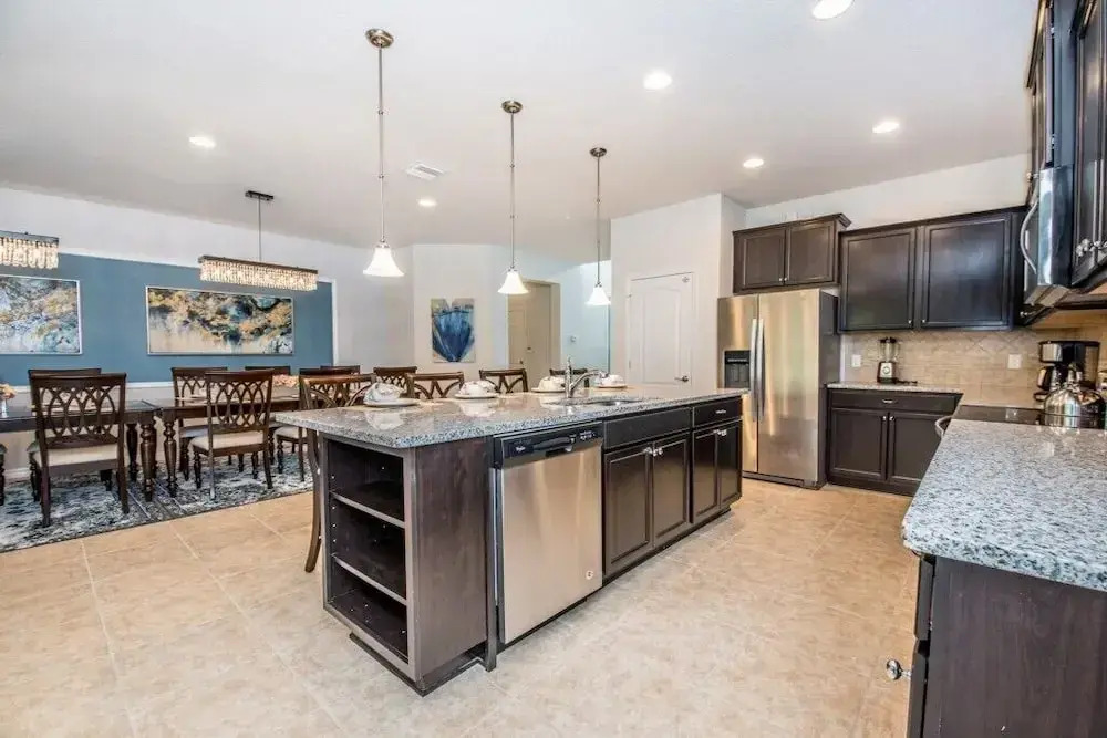 Nice Court Villa Windsro At Westside