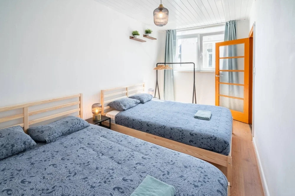 Large Antwerp City Center Apartments2bbkwi-fi