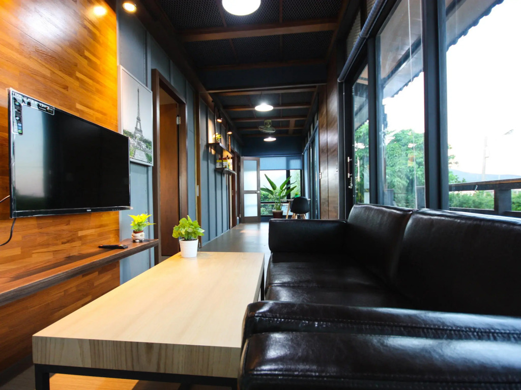 Cape 42 Hostel III