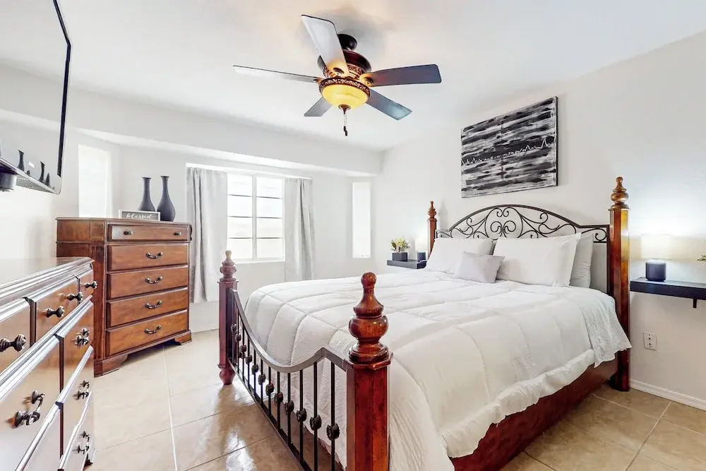 Great for Families! Lake Havasu City Haven w/ Yard