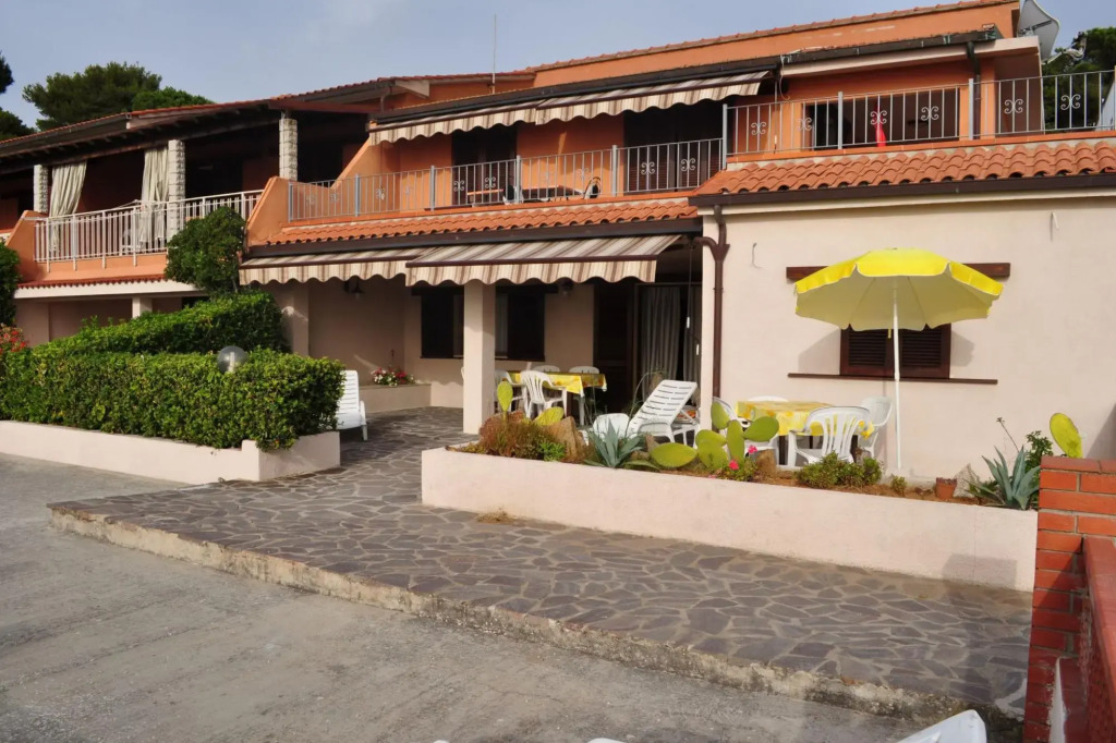 Apartment Il Sogno 5 in Capoliveri with outdoor area-IL SOGNO QUADRI N° 5
