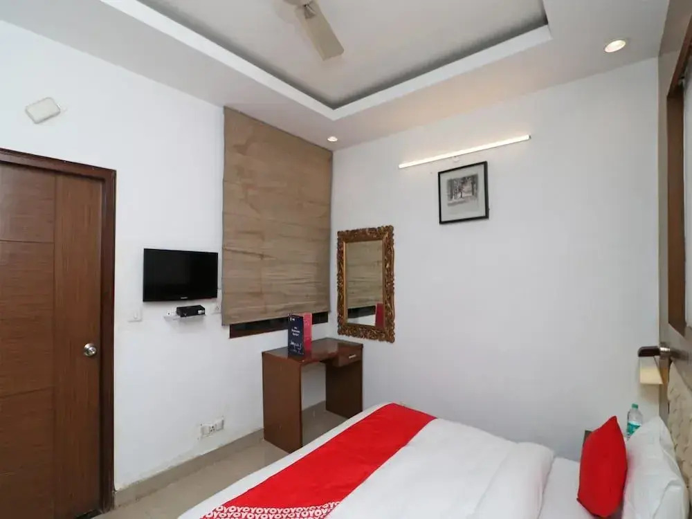 OYO 12780 New Hotel Rajwada