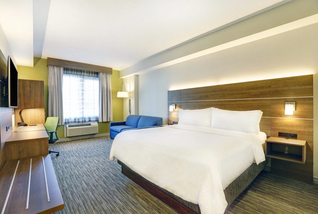 Holiday Inn Express Whitby Oshawa by IHG