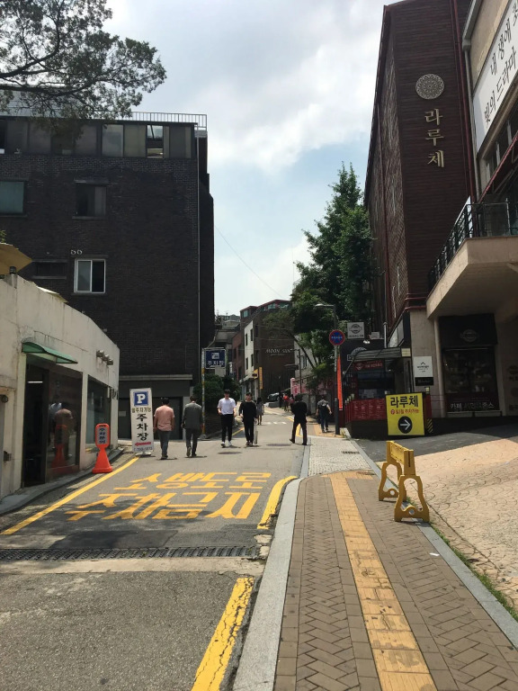 OYO Hostel Myeongdong 5
