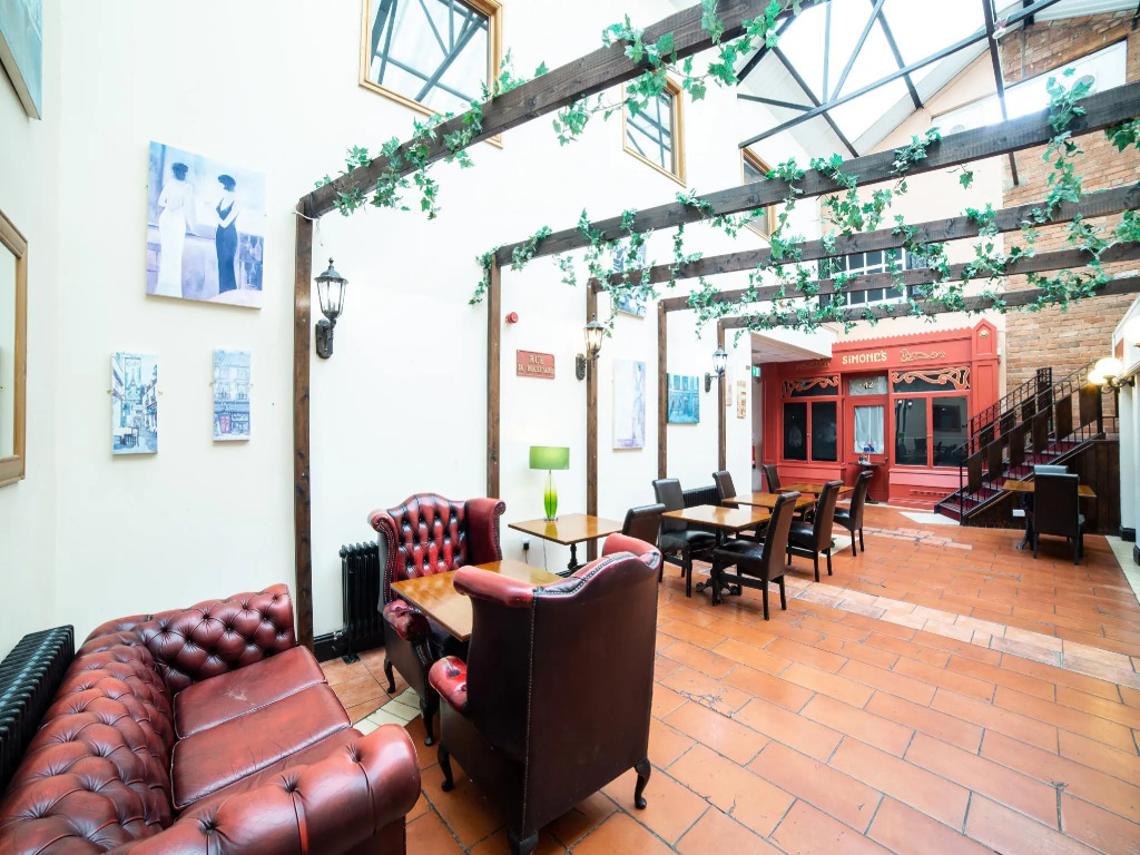 OYO Hotel Clamart
