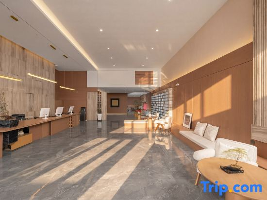 Sayram Lake Xinmin Muyun Mountain Residence Hotel