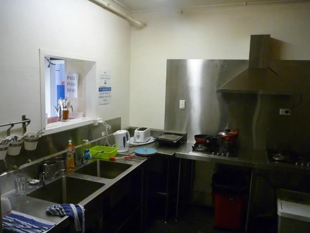 Adelaide Travellers Inn Backpackers Hostel