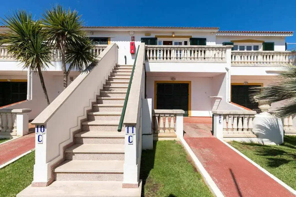 Apartamento En Complejo de Zonas Ajardinadas-C11